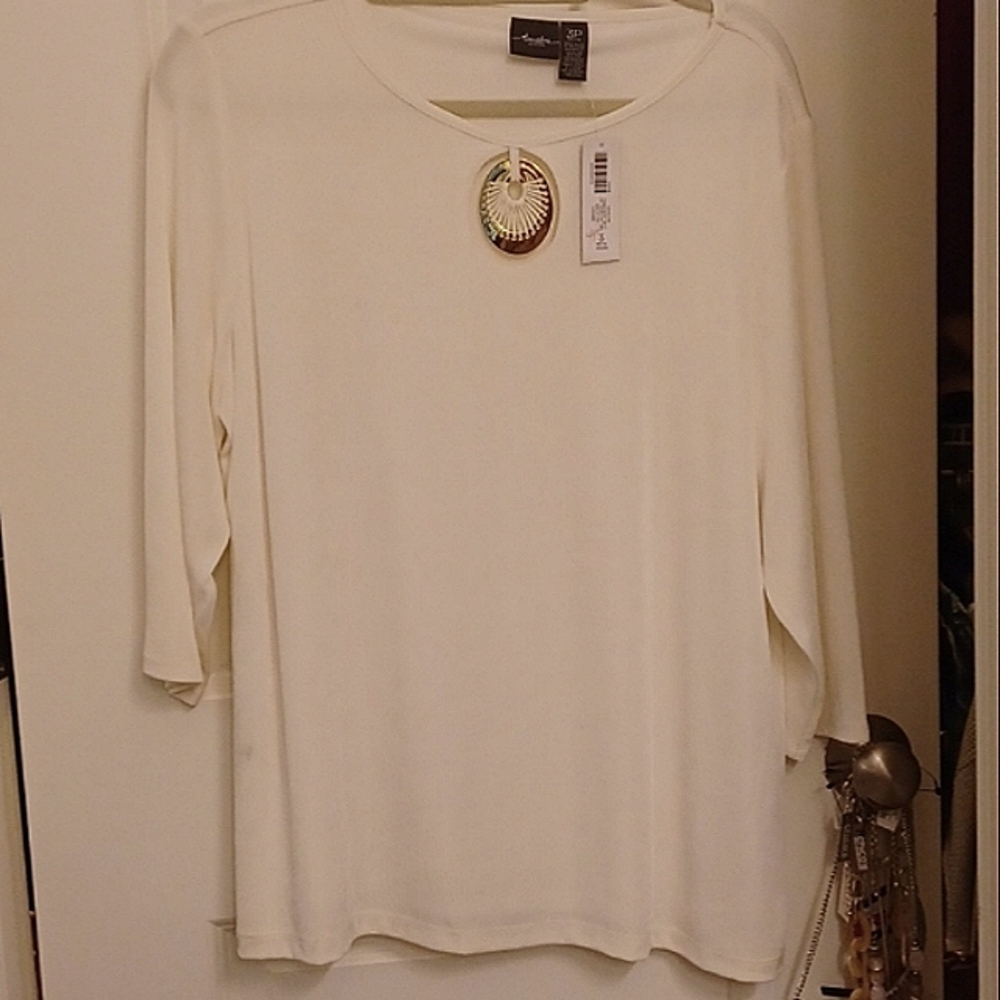 Chico's Travelers Classic Dreamcatcher Top - Picture 6 of 8